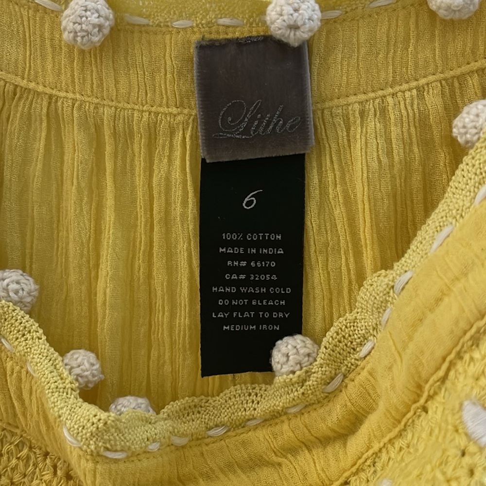 Lithe old school Anthropologie embroidered gauzy pom pom tank matching belt